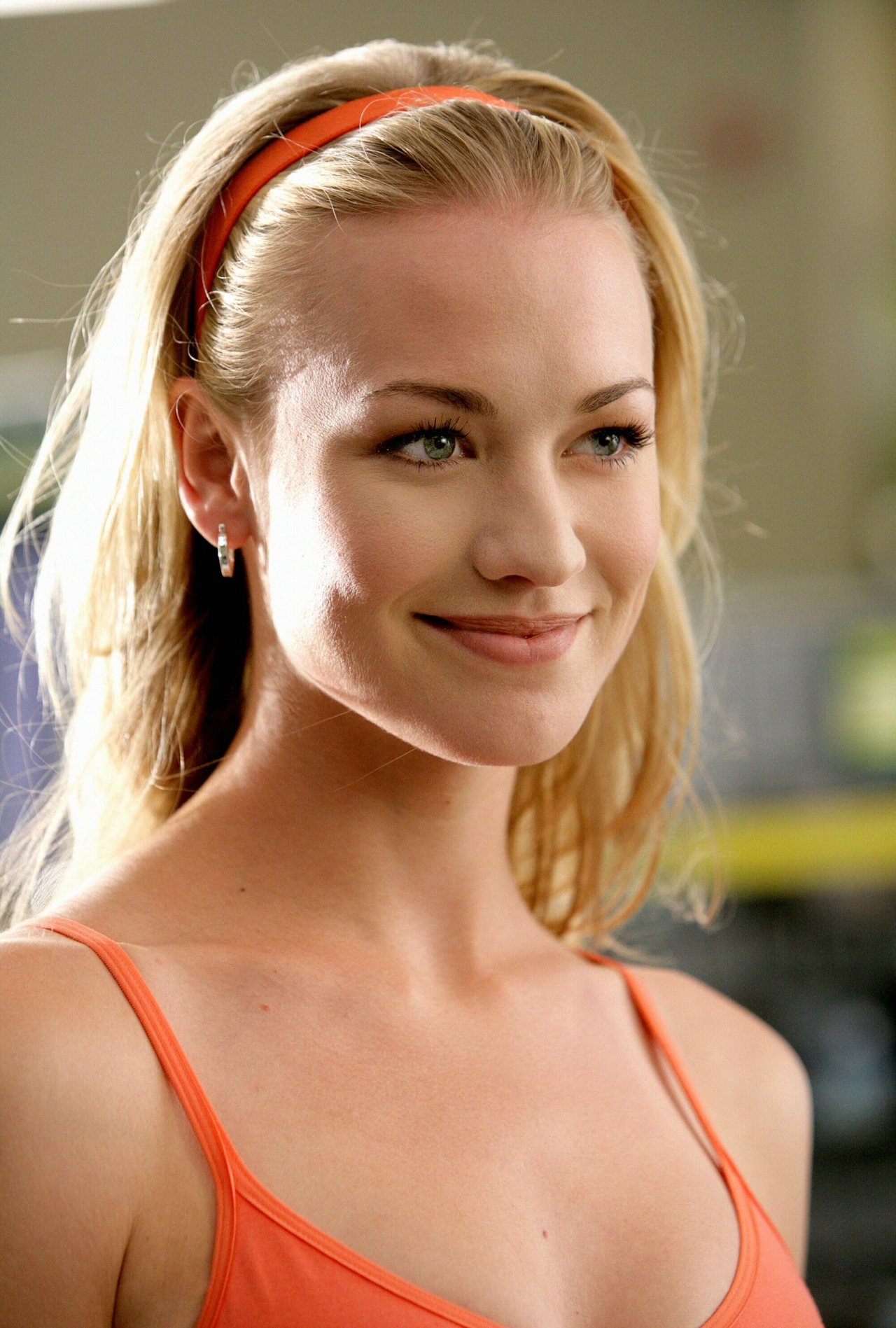 Yvonne Strahovski Doğumu