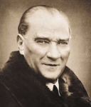 Mustafa Kemal Atatürk hayatını kaybetti