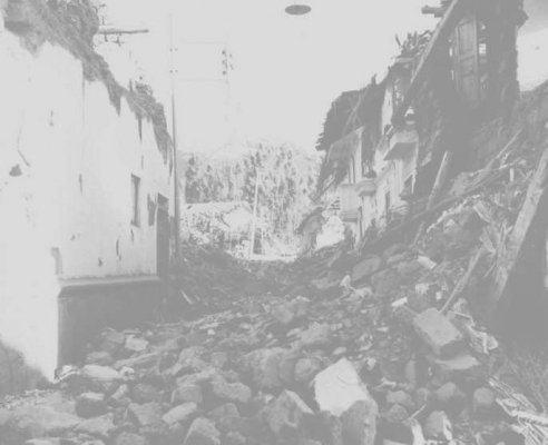 Günün Fotoğrafı Bingöl Depremi