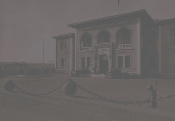 Günün Fotoğrafı Türkiye Büyük Millet Meclisi açıldı