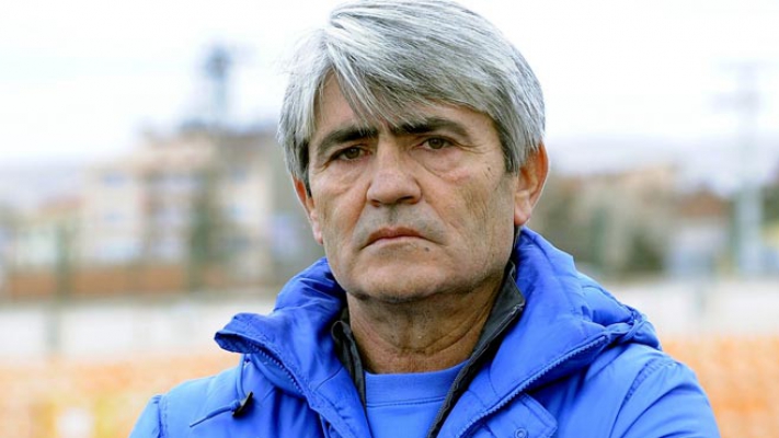 Arif Peçenek hayatını kaybetti