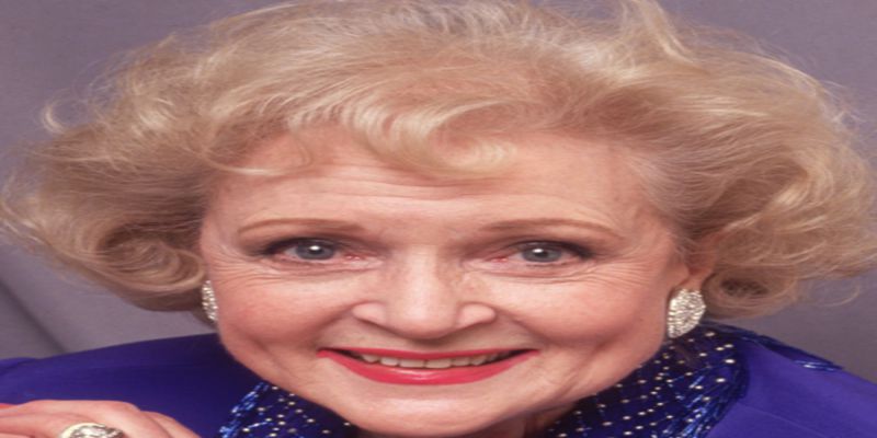 Betty White öldü