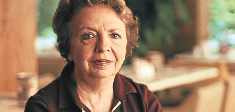 Füsun Akatlı öldü