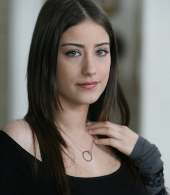 Hazal Kaya Doğum Günü