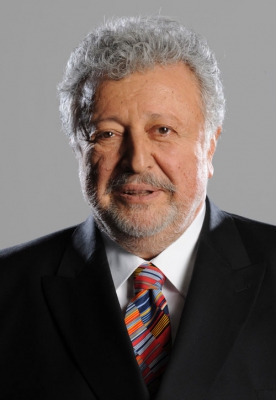 Metin Akpınar Doğum Günü