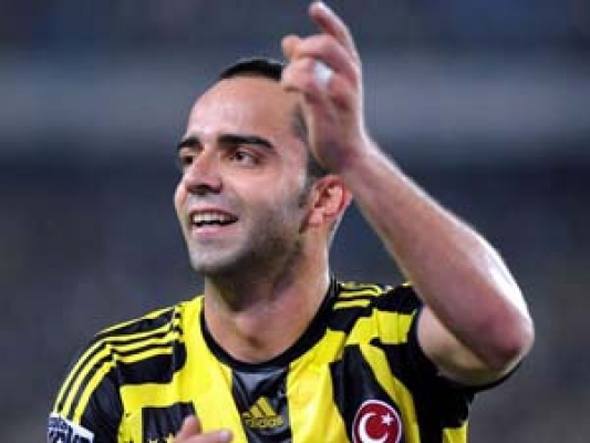 Semih Sentürk ilk golle tarihe geçti