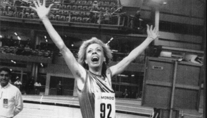 Yürüyüşçü Giuliana Salce Doğdu